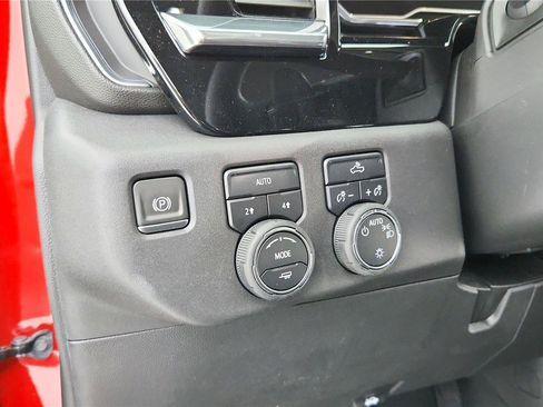 Used 2023 Chevrolet Silverado 1500 LT AWD/4WD image 35