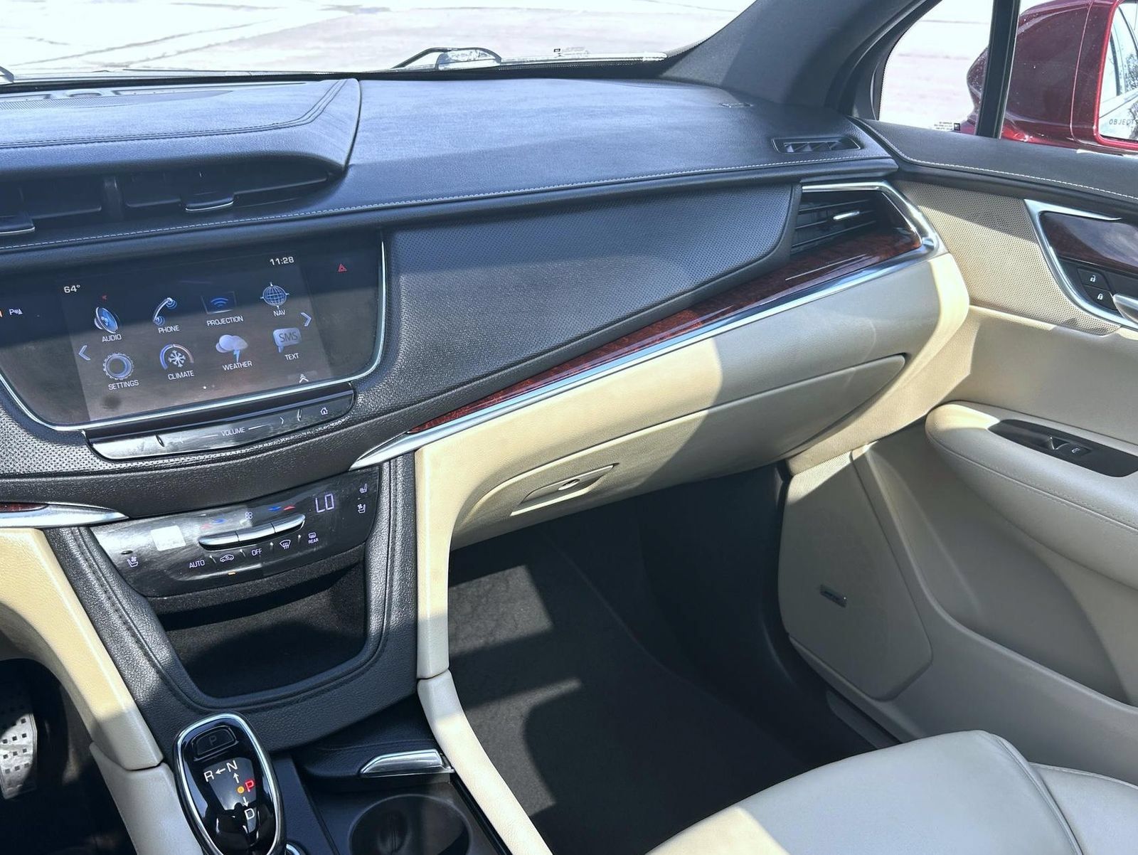 Used 2017 Cadillac XT5 Premium Luxury AWD/4WD image 21