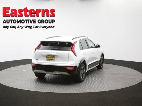 Used 2023 Kia Niro Wind w/ Wind Preserve Package FWD image 39