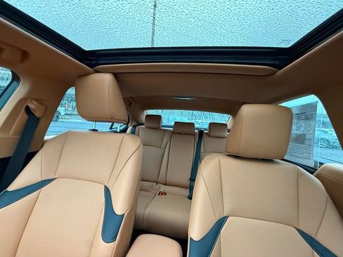 Certified 2024 Lexus ES 350 w/ Premium Package image 22