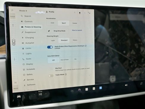 Used 2022 Tesla Model X image 30