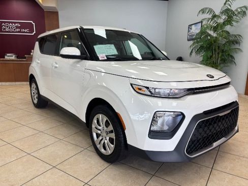 Used 2021 Kia Soul LX FWD image 1