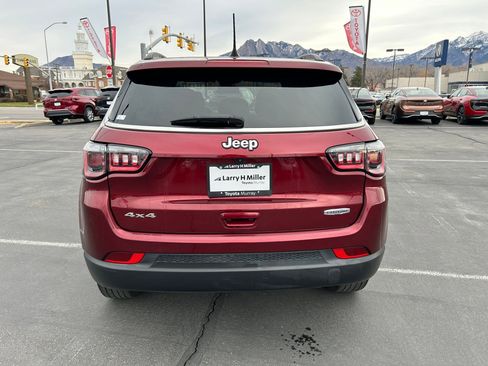 Used 2022 Jeep Compass Latitude w/ Convenience Group image 4