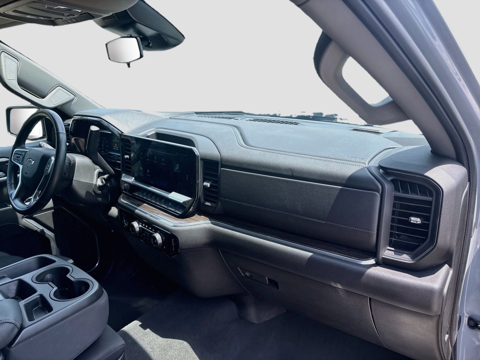 Used 2024 Chevrolet Silverado 1500 RST w/ LPO, Dark Essentials Package AWD/4WD image 29