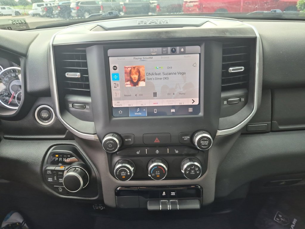 Used 2023 RAM 1500 Big Horn AWD/4WD image 31