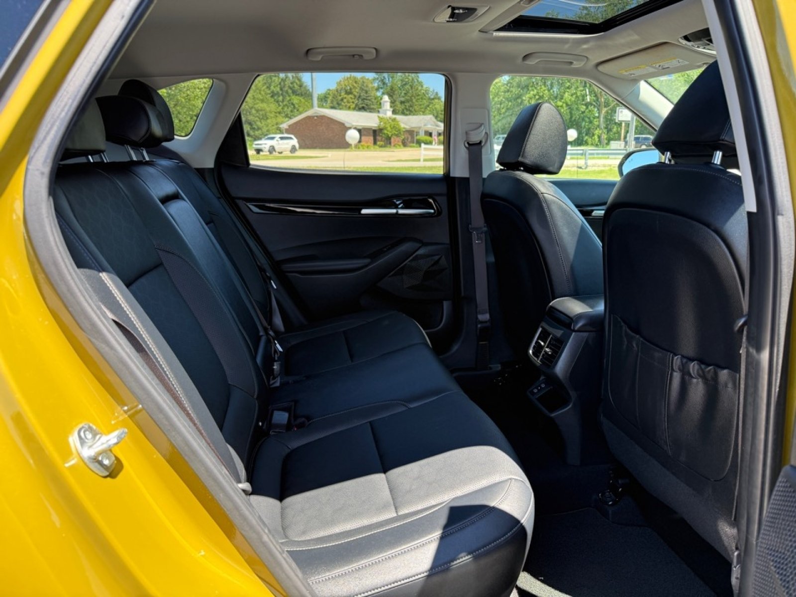 Used 2024 Kia Seltos SX w/ SX Sunroof Package AWD/4WD image 28