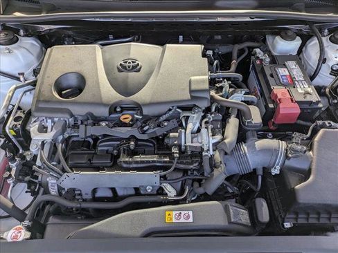 Used 2019 Toyota Camry SE FWD image 21