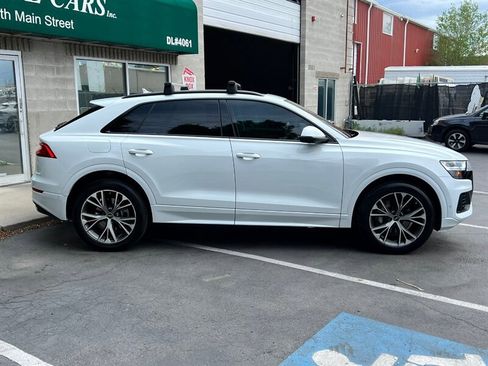 Used 2022 Audi Q8 Premium AWD/4WD image 8