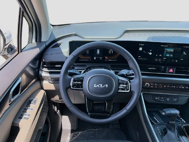 New 2026 Kia Carnival FWD image 22