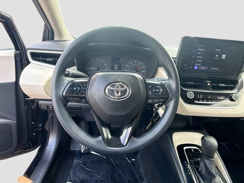 Used 2023 Toyota Corolla LE FWD image 11