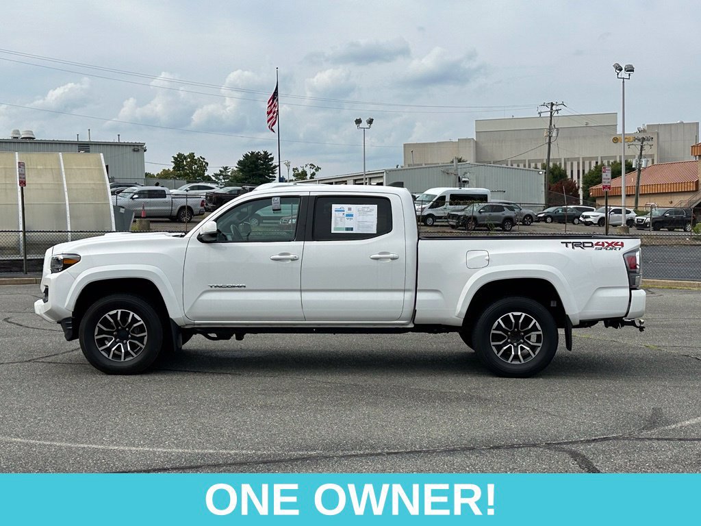 Used 2022 Toyota Tacoma TRD Sport w/ Technology Package AWD/4WD image 6