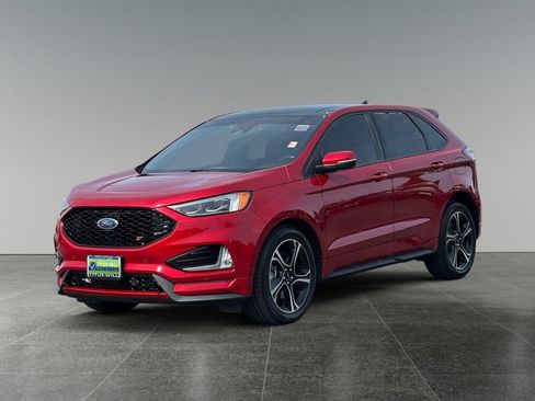 Used 2020 Ford Edge ST w/ Equipment Group 401A AWD/4WD image 3