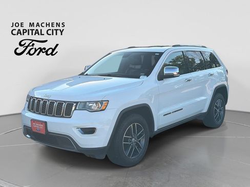 Used 2017 Jeep Grand Cherokee Limited AWD/4WD image 9