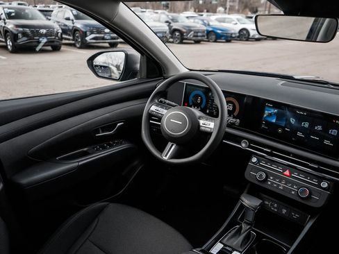 New 2026 Hyundai Tucson SE image 13