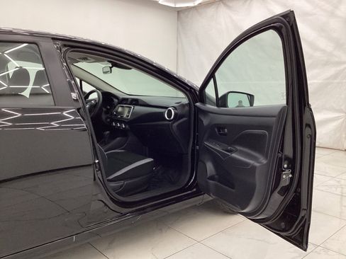 Used 2025 Nissan Versa S FWD image 16