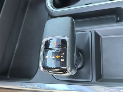 Used 2024 Chevrolet Silverado 1500 LT Trail Boss w/ Convenience Package II AWD/4WD image 34
