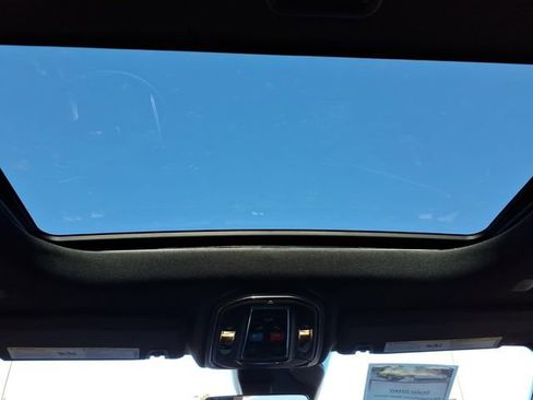 New 2025 Jeep Grand Cherokee L Altitude image 17