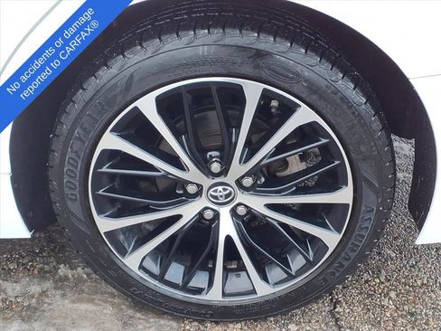 Used 2019 Toyota Camry SE image 9
