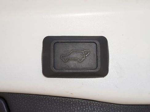 Certified 2025 Toyota RAV4 XLE w/ Convenience Package AWD/4WD image 10
