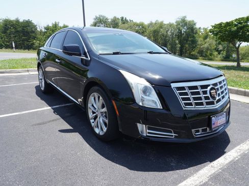 Used 2013 Cadillac XTS Premium FWD image 3
