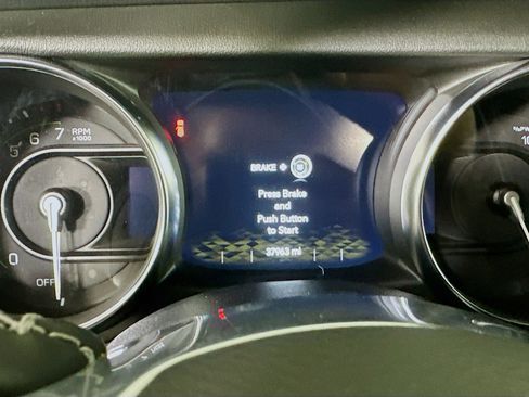 Used 2022 Jeep Wrangler Sahara w/ Safety Group image 19