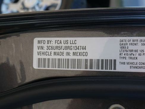 Used 2024 RAM 2500 Laramie AWD/4WD image 30