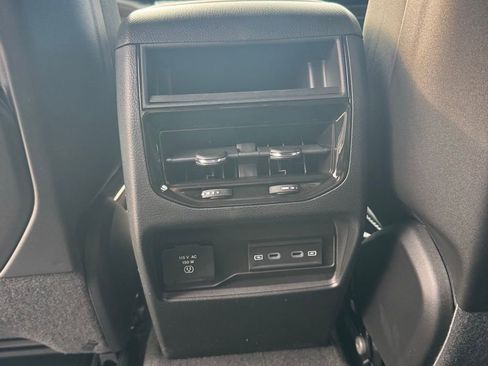 New 2026 Jeep Grand Cherokee Altitude AWD/4WD image 13