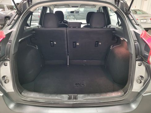 Used 2019 Nissan Kicks S image 34