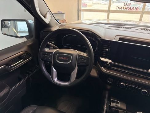 Used 2024 GMC Sierra 1500 SLT w/ SLT Premium Package AWD/4WD image 32