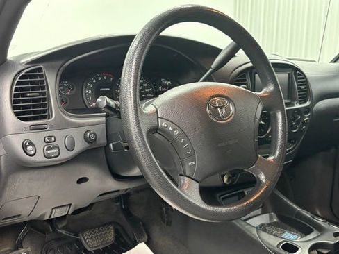 Used 2006 Toyota Tundra Darrell Waltrip Edition image 16