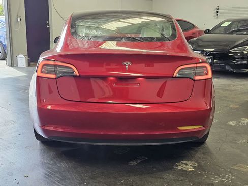 Used 2023 Tesla Model 3 Standard Range RWD image 3