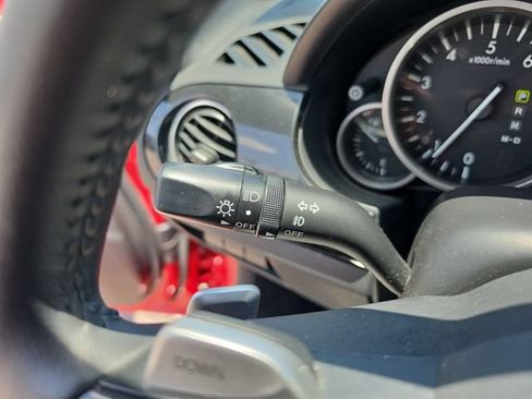 Used 2015 MAZDA MX-5 Miata Sport RWD image 19