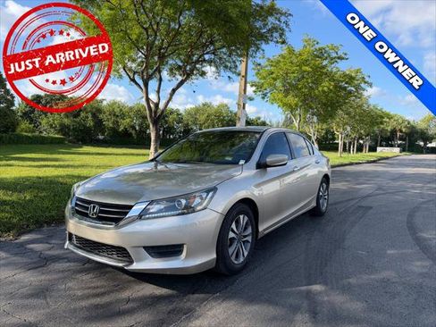 Used 2015 Honda Accord LX image 2