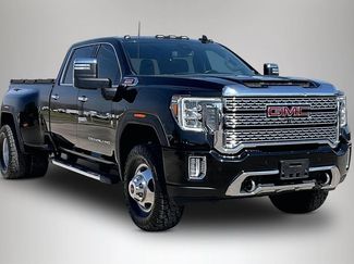Used 2022 GMC Sierra 3500 Denali video 1