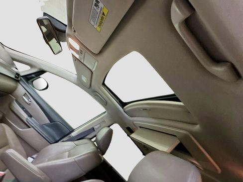 Used 2016 Honda Odyssey Touring Elite image 27