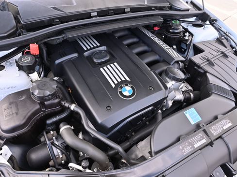 Used 2009 BMW 328i Convertible image 37