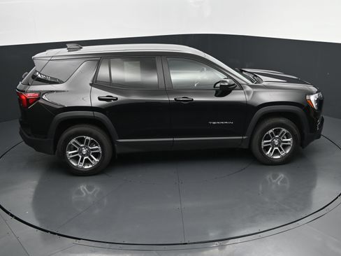 Used 2026 GMC Terrain Elevation FWD image 32