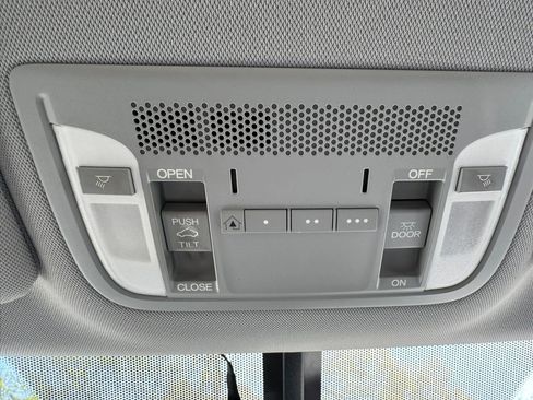Used 2018 Acura ILX FWD image 16