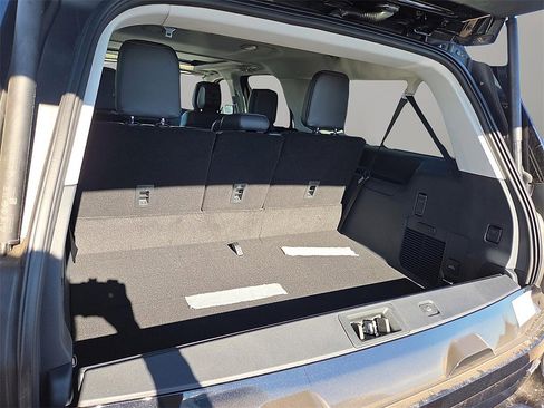 New 2026 Ford Expedition Max Platinum w/ Driver's Package image 8