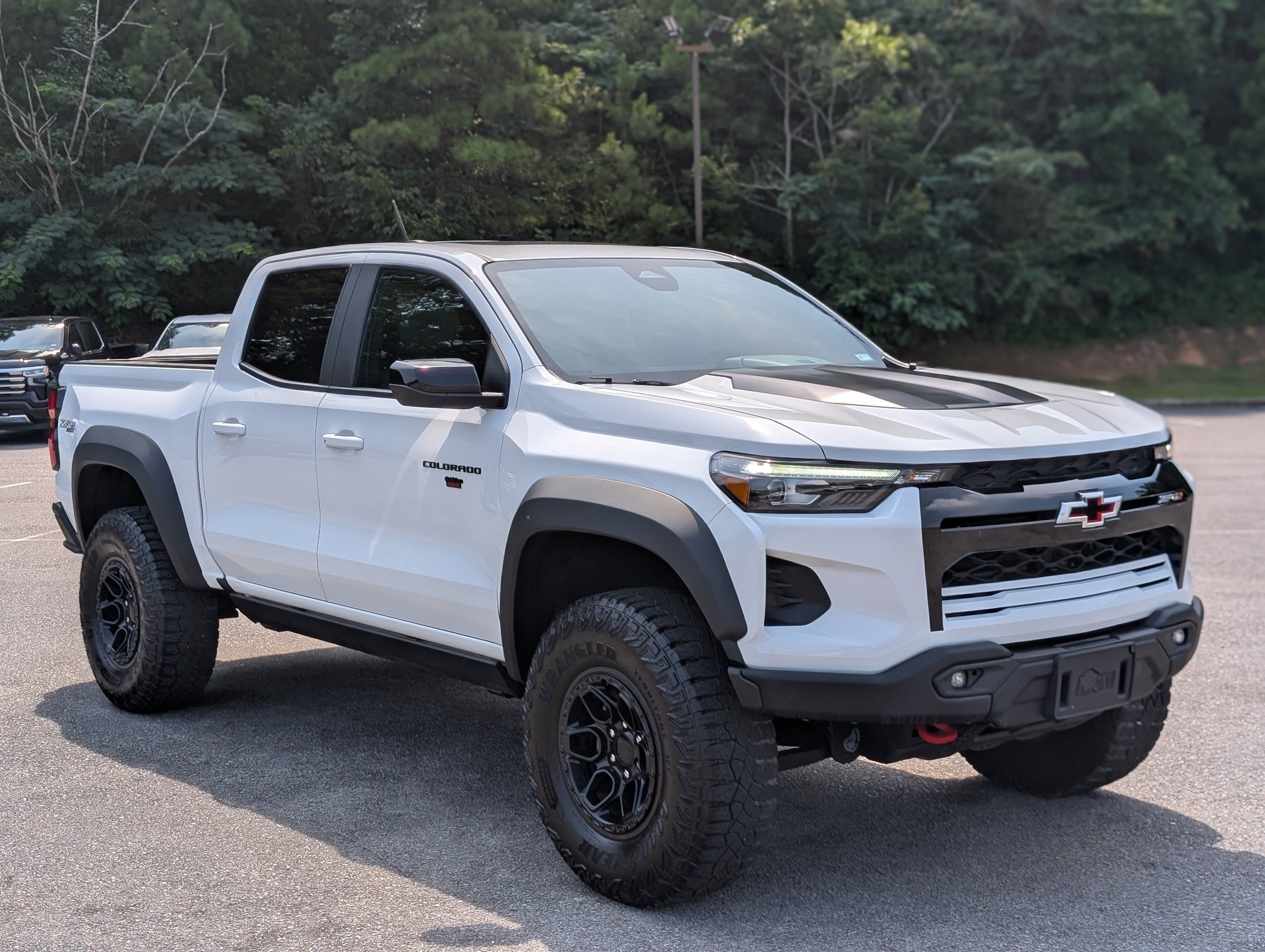 Used 2024 Chevrolet Colorado ZR2 w/ ZR2 Bison Edition AWD/4WD image 11