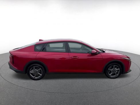 Used 2025 Kia K4 LXS image 16