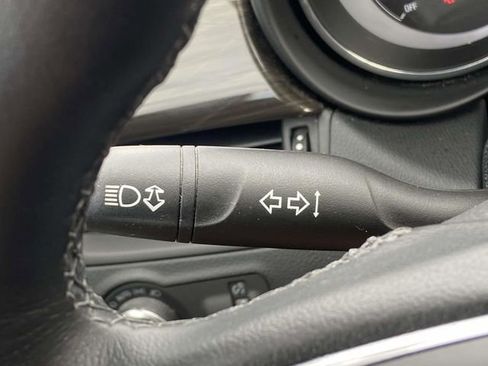 Used 2019 Buick Envision Essence image 26