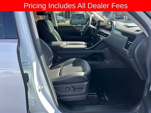 Used 2025 INFINITI QX80 Luxe AWD/4WD image 25