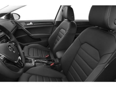 Used 2015 Volkswagen Golf TDI S image 12