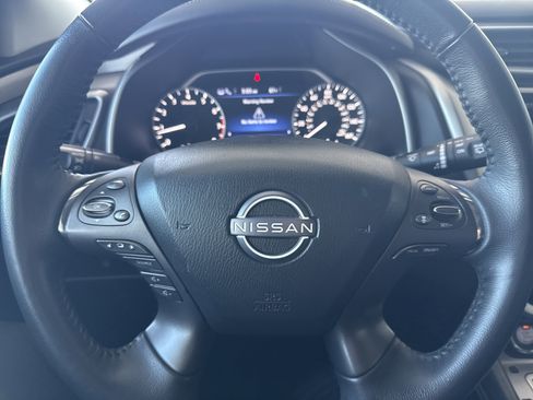 Used 2023 Nissan Murano SV image 32
