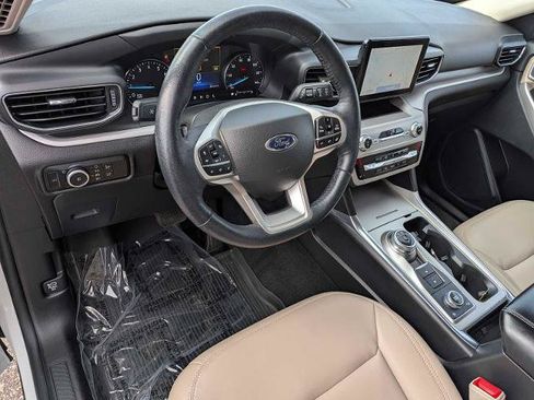 Certified 2023 Ford Explorer XLT w/ Equipment Group 202A AWD/4WD image 2