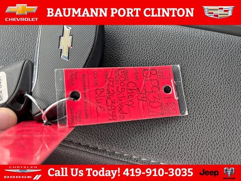 Used 2024 Chevrolet Silverado 1500 LT AWD/4WD image 30