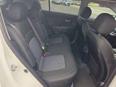 Used 2016 Kia Sportage LX FWD image 33