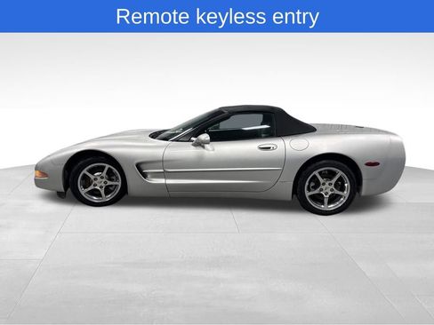 Used 2001 Chevrolet Corvette Convertible w/ Preferred Equipment Group2 image 9