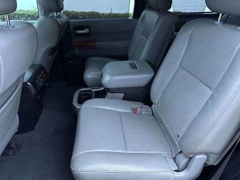Used 2019 Toyota Sequoia Platinum image 22